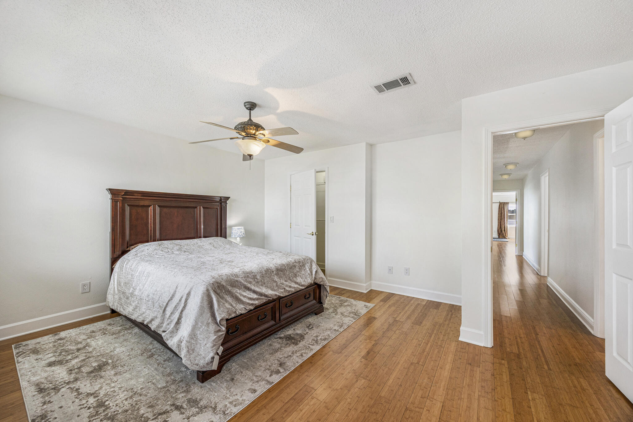 LIGHTHOUSE POINTE - Residential