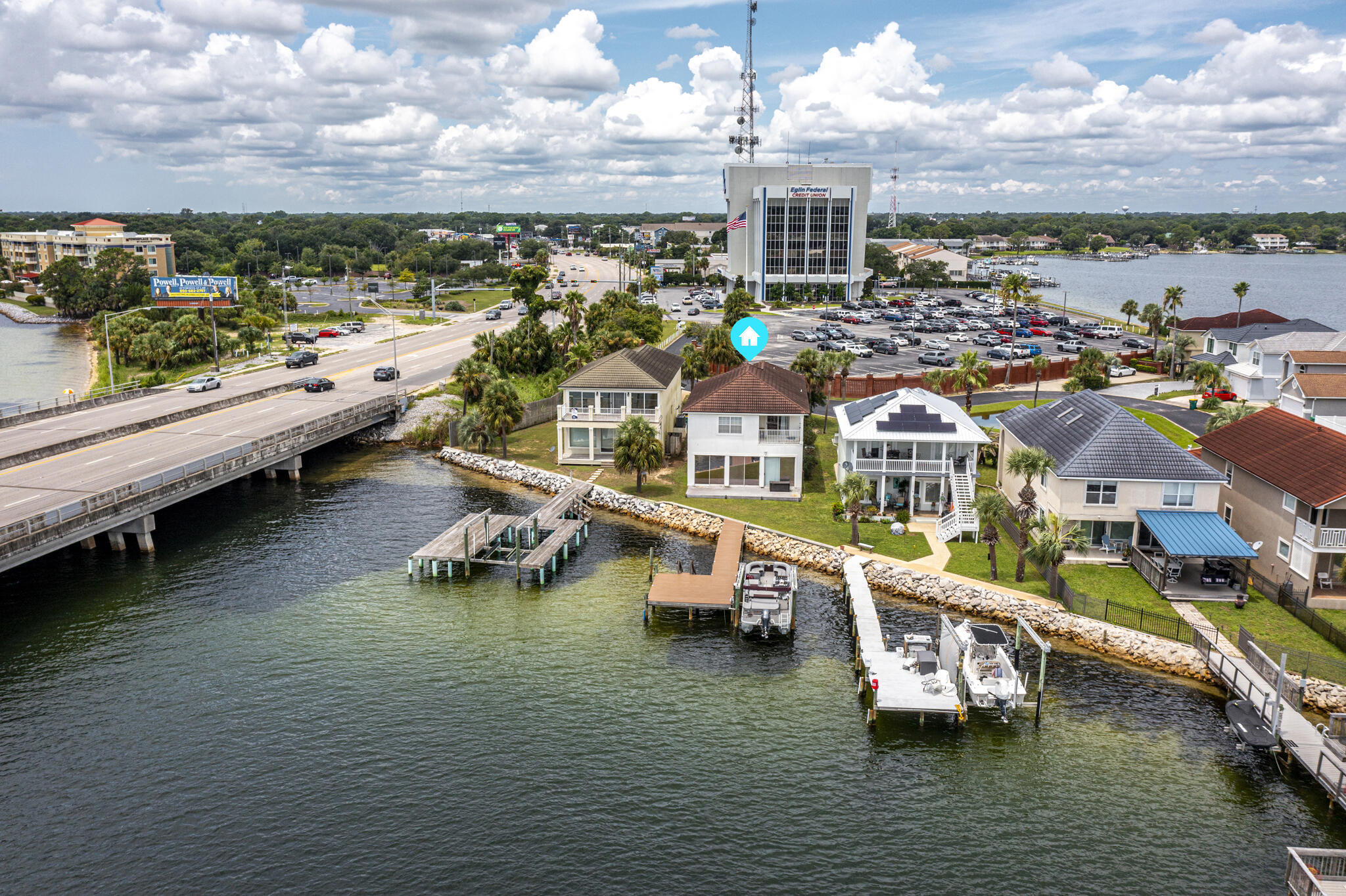 LIGHTHOUSE POINTE - Residential