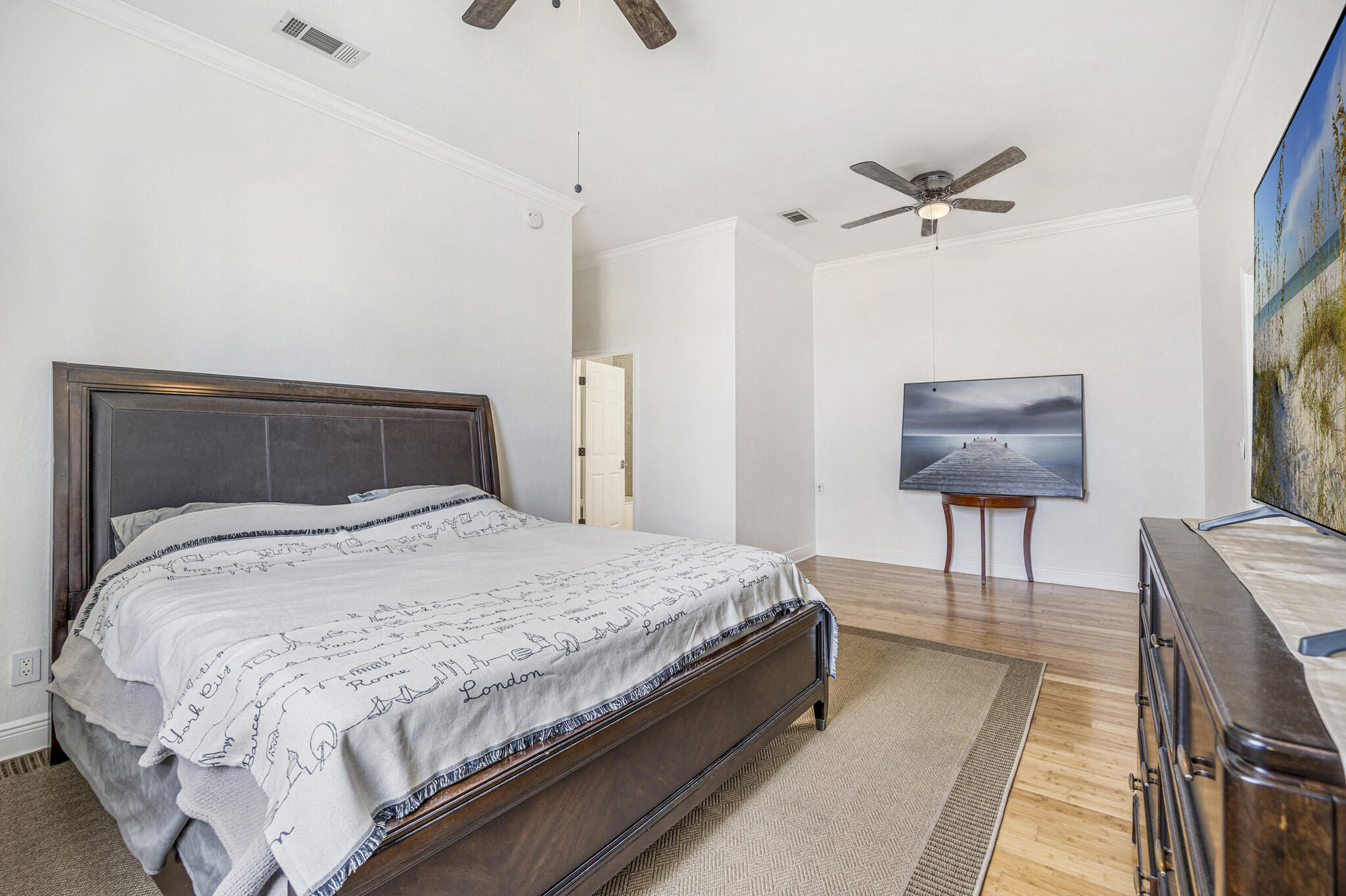 LIGHTHOUSE POINTE - Residential