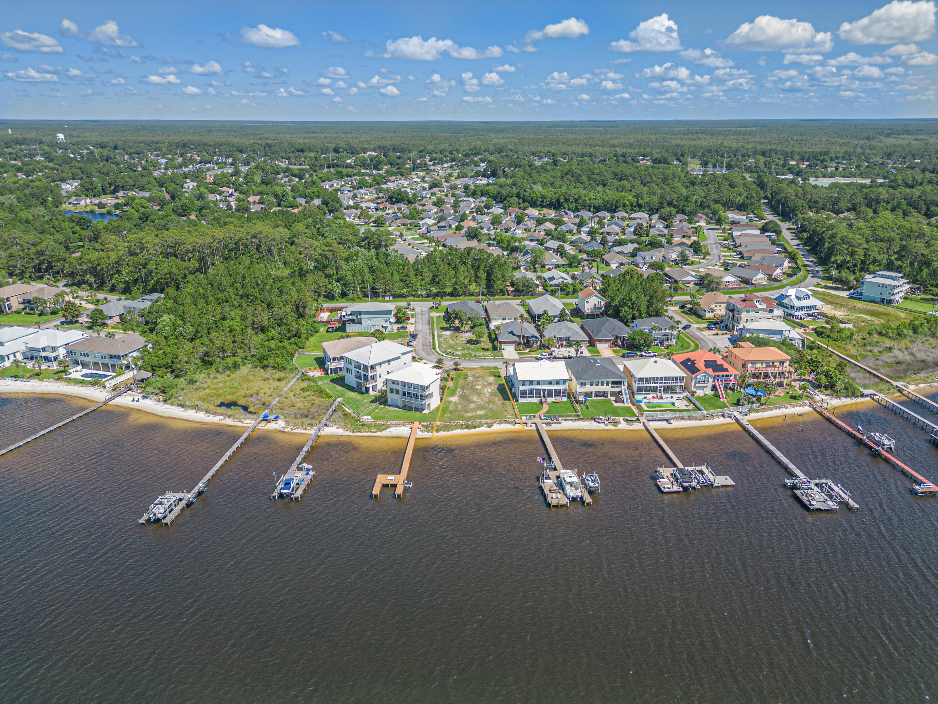 SPARKLING WATERS - Land