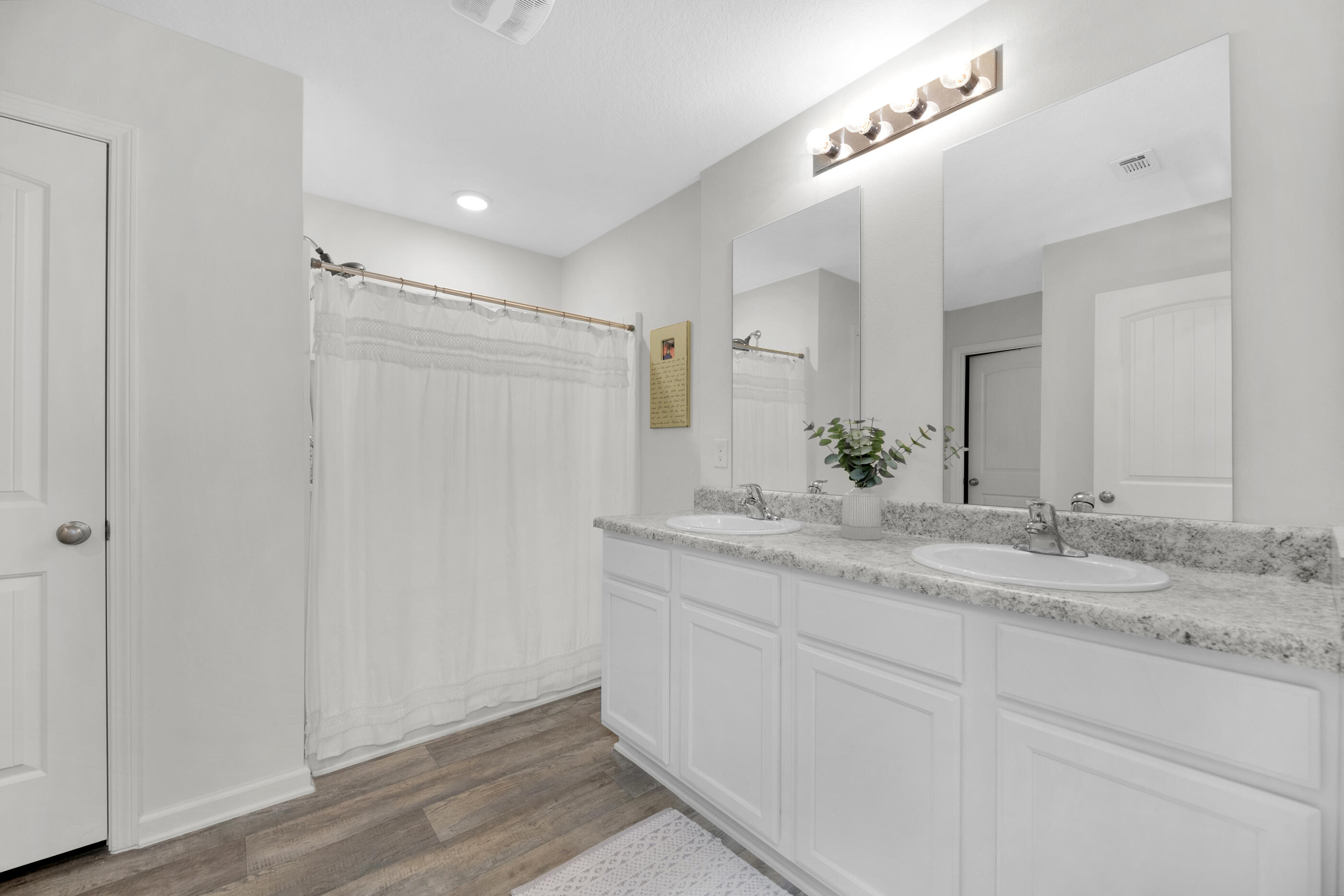 Redstone Commons - Residential