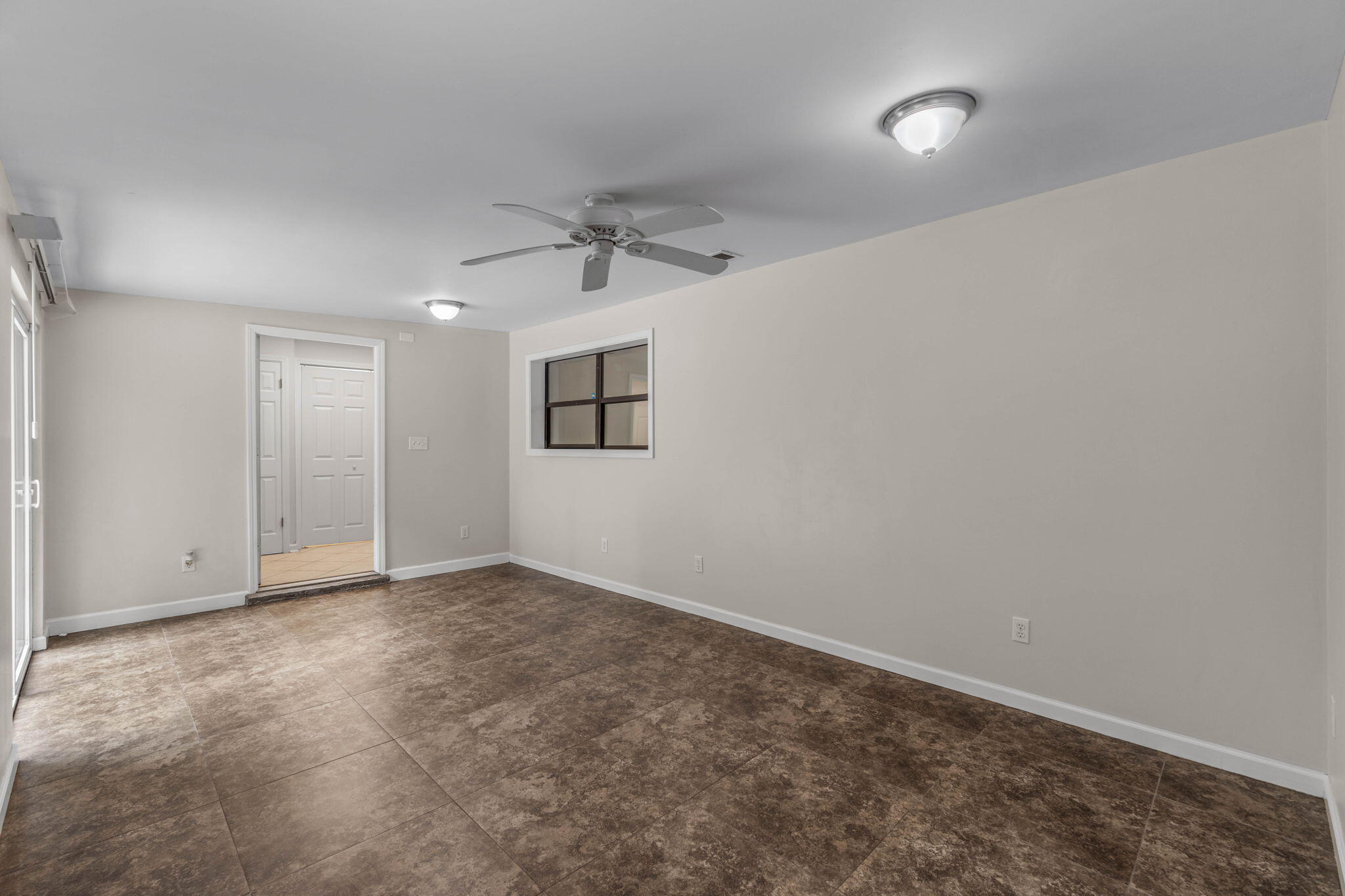 RACETRACK ROAD - Residential Lease