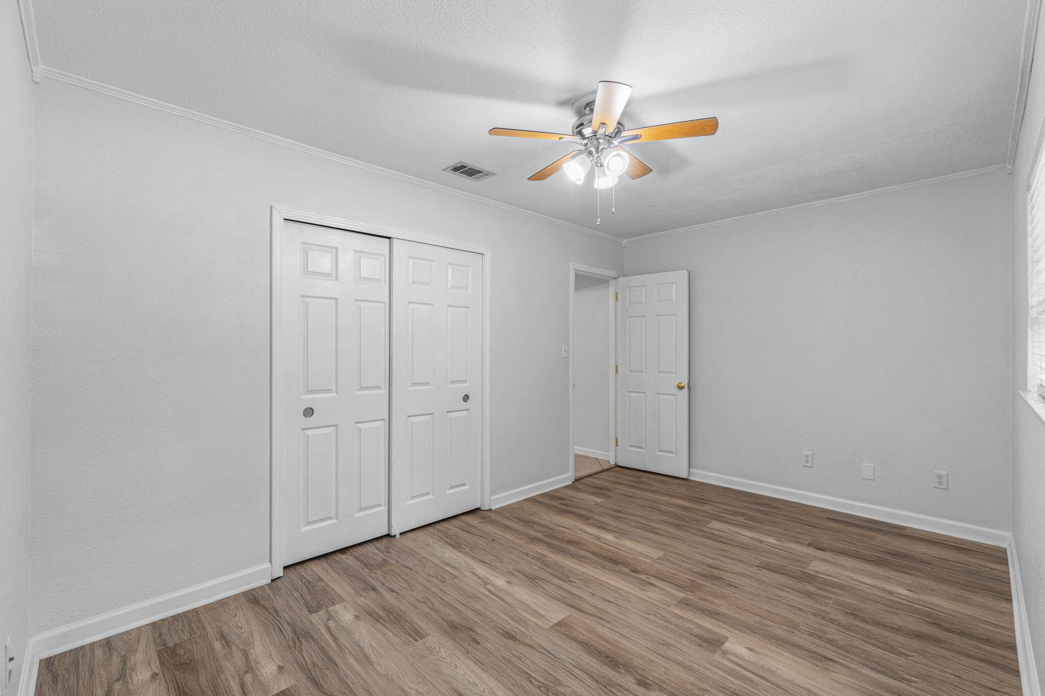 RACETRACK ROAD - Residential Lease