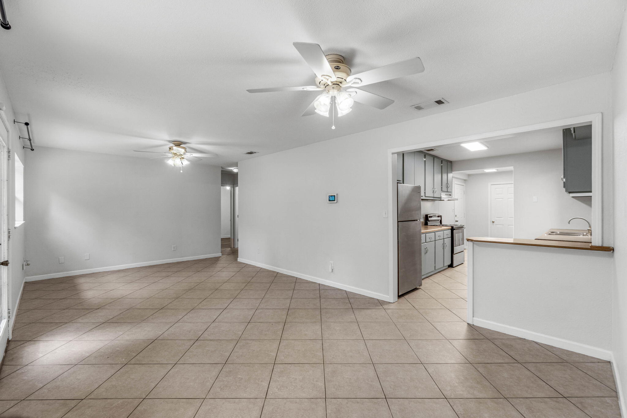 RACETRACK ROAD - Residential Lease