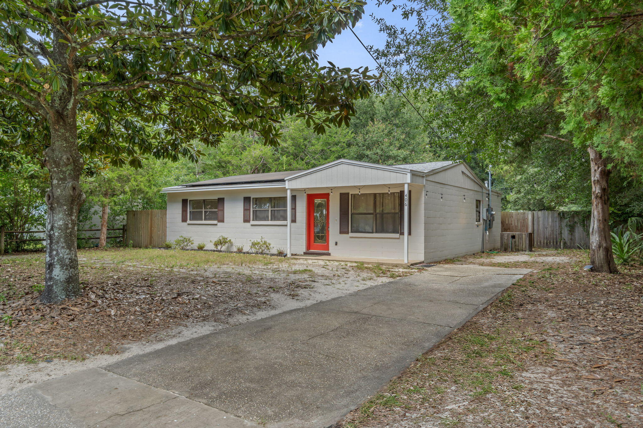RACETRACK ROAD - Residential Lease