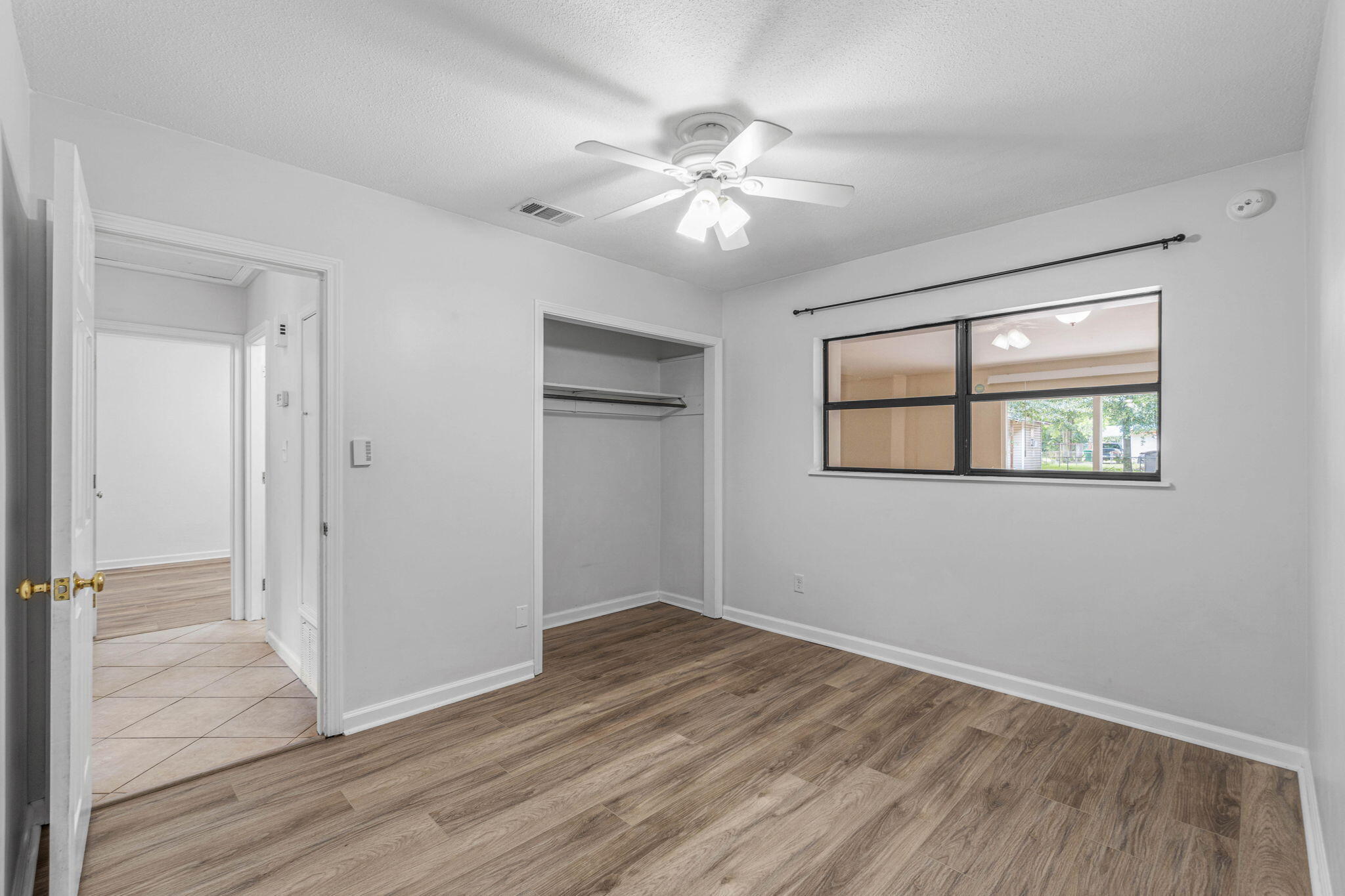 RACETRACK ROAD - Residential Lease