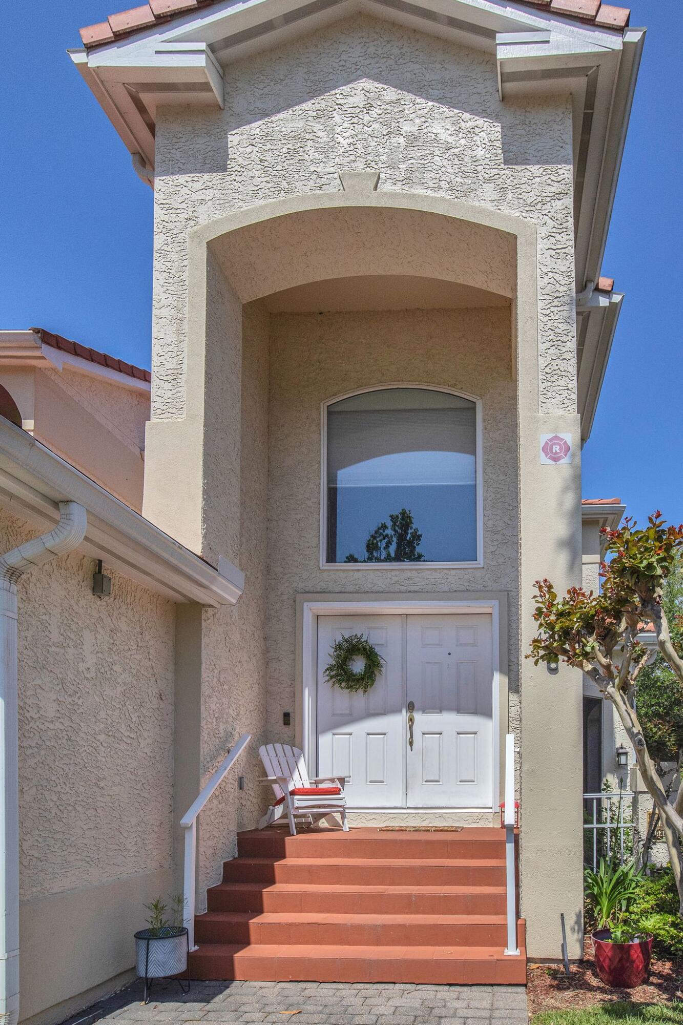 Coach Homes Sunset Bch II - Residential