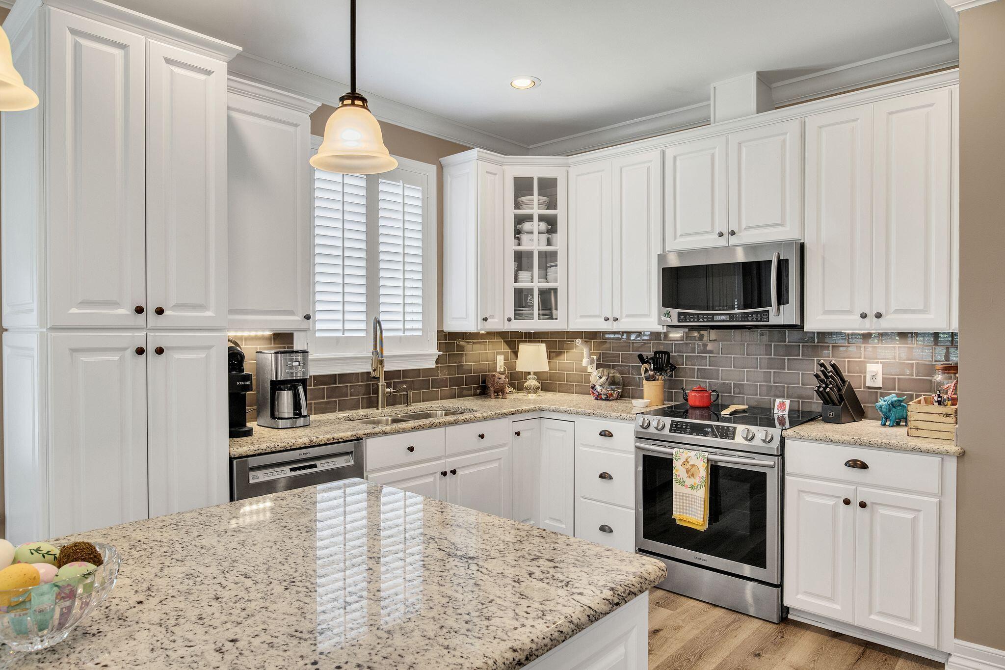 Coach Homes Sunset Bch II - Residential