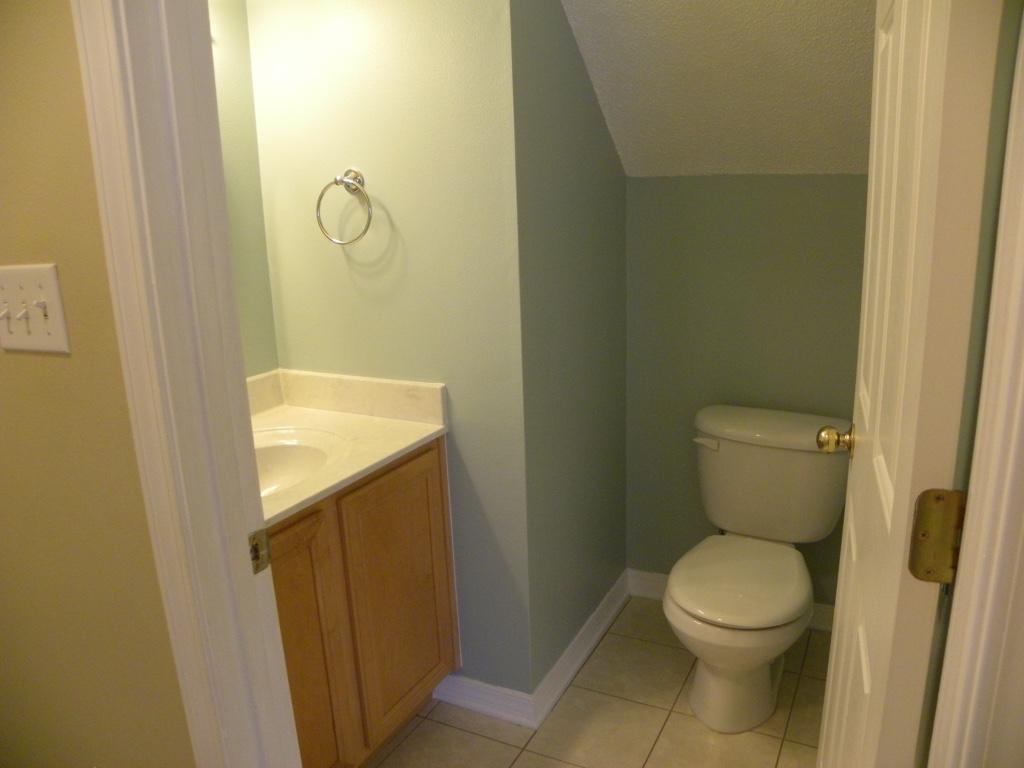 TWIN LAKES ESTATES - Residential