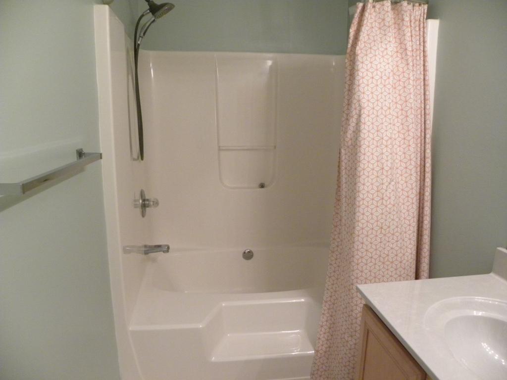 TWIN LAKES ESTATES - Residential