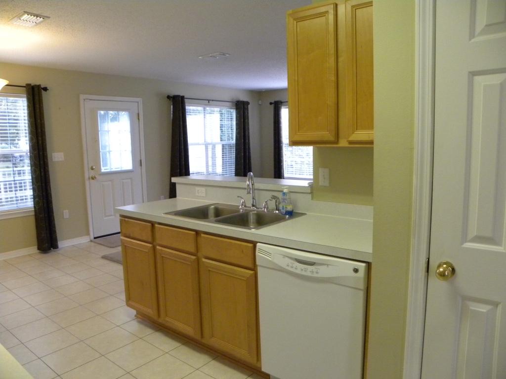 TWIN LAKES ESTATES - Residential