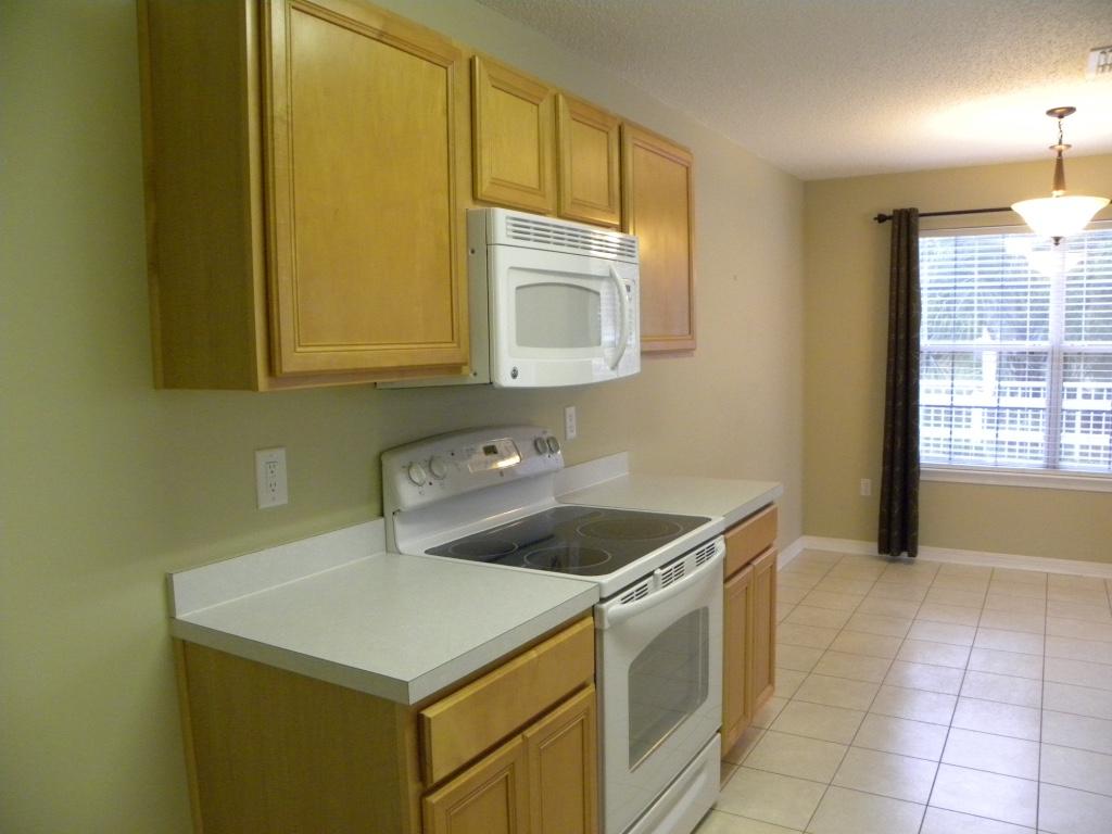 TWIN LAKES ESTATES - Residential