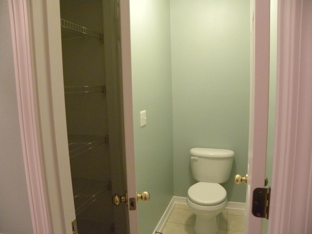 TWIN LAKES ESTATES - Residential