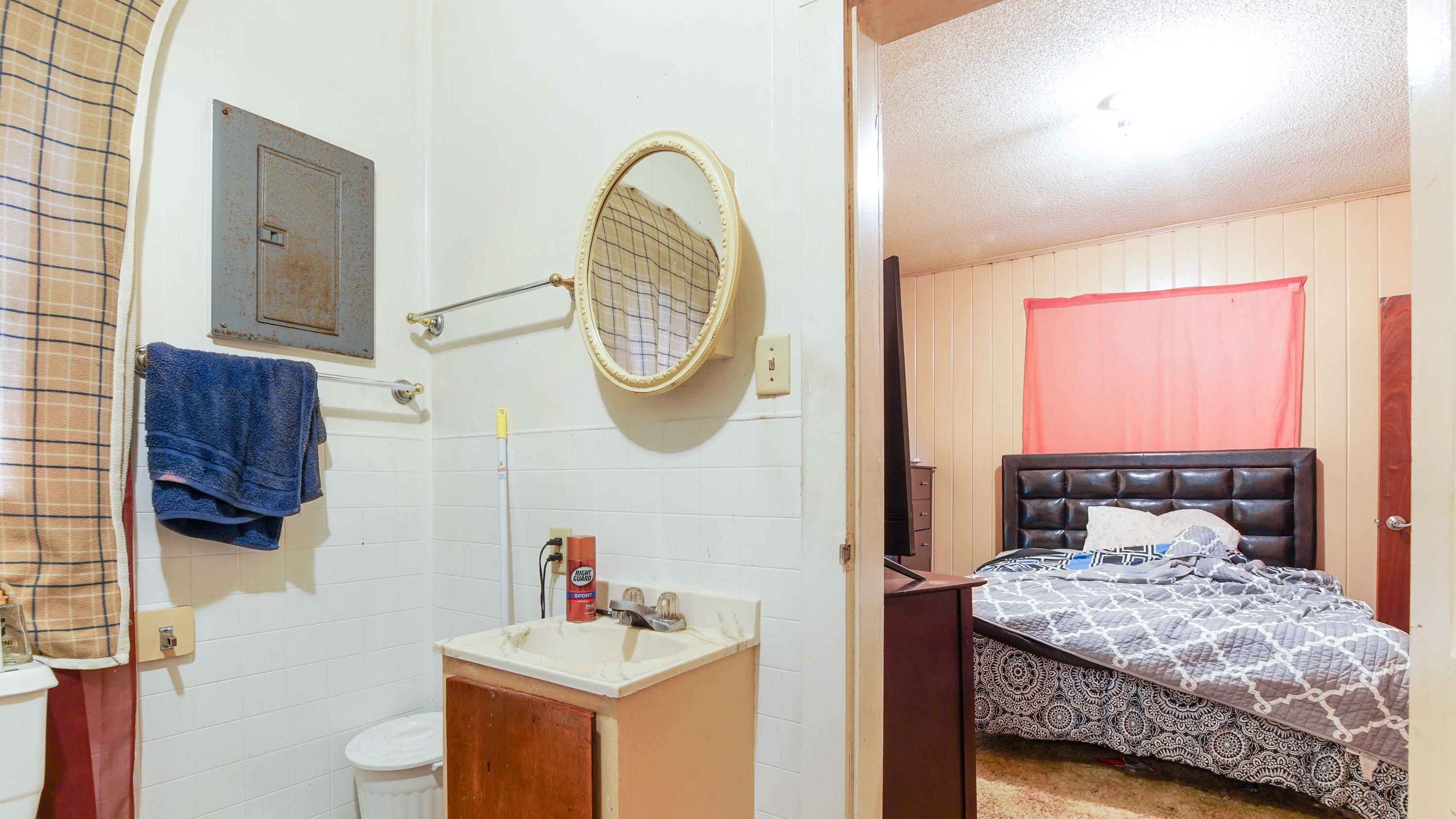 TOWN OF DEFUNIAK SPRINGS - Residential