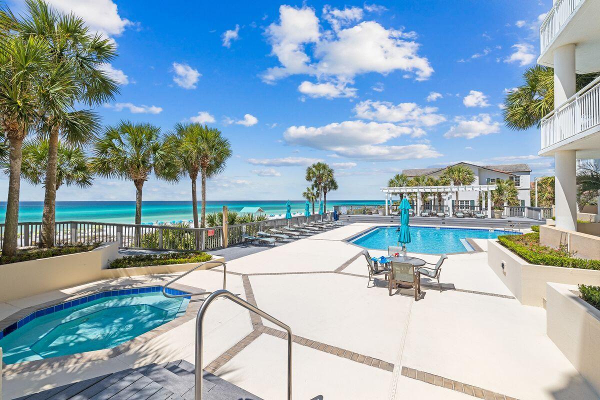 HIDDEN DUNES GRAND VILLAS - Residential