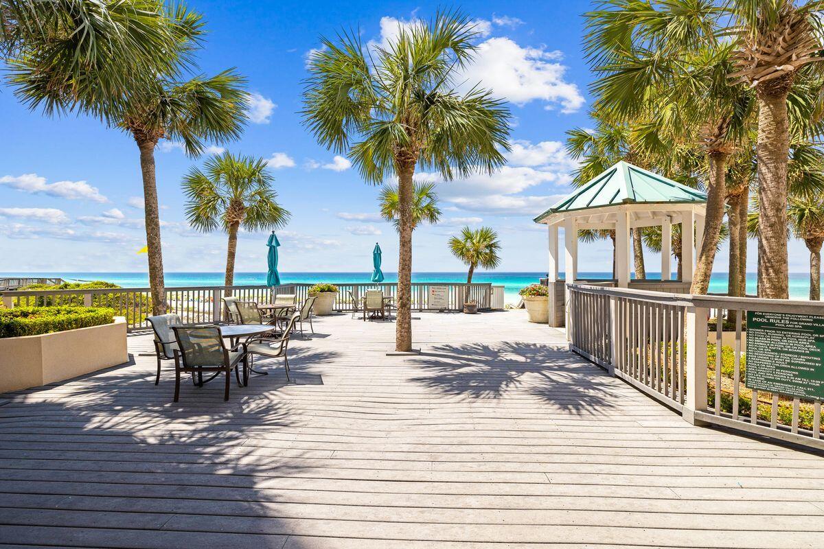 HIDDEN DUNES GRAND VILLAS - Residential