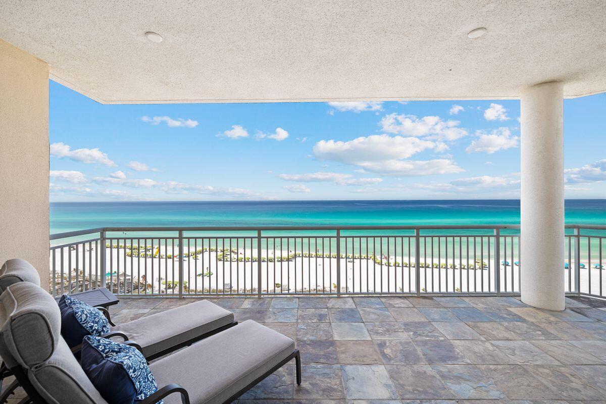 HIDDEN DUNES GRAND VILLAS - Residential