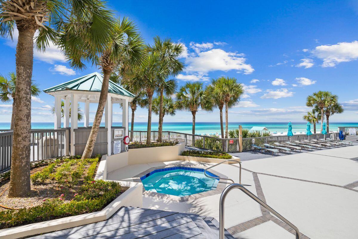 HIDDEN DUNES GRAND VILLAS - Residential