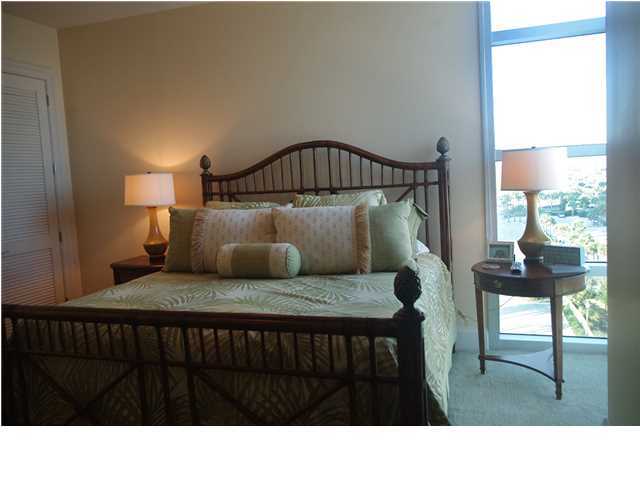 SIGNATURE BEACH - Residential