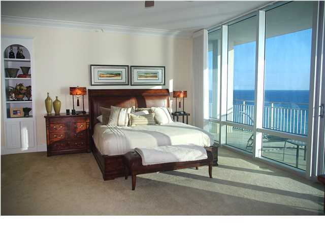 SIGNATURE BEACH - Residential