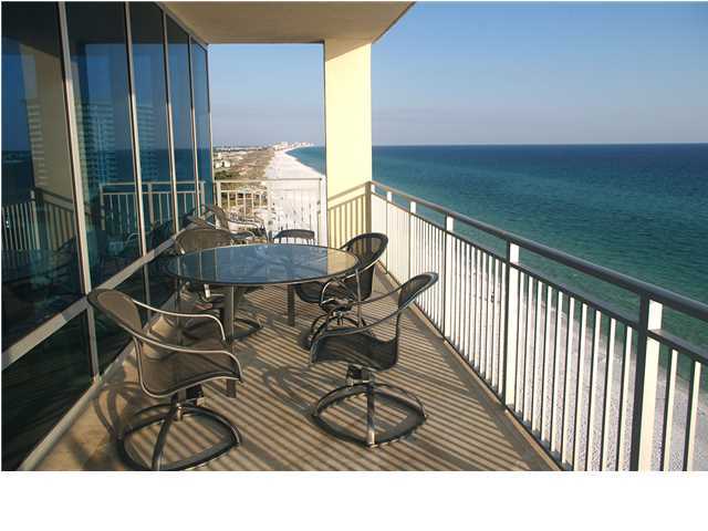 SIGNATURE BEACH - Residential