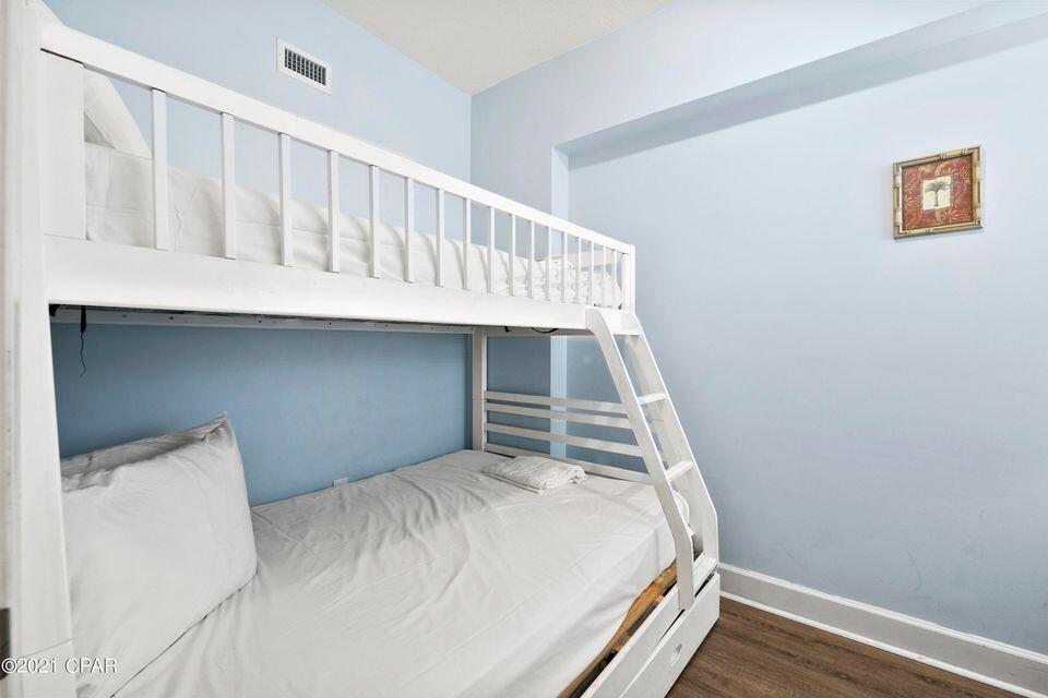 SUNRISE BEACH - Residential