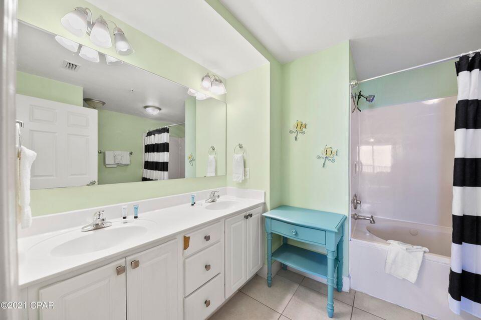 SUNRISE BEACH - Residential