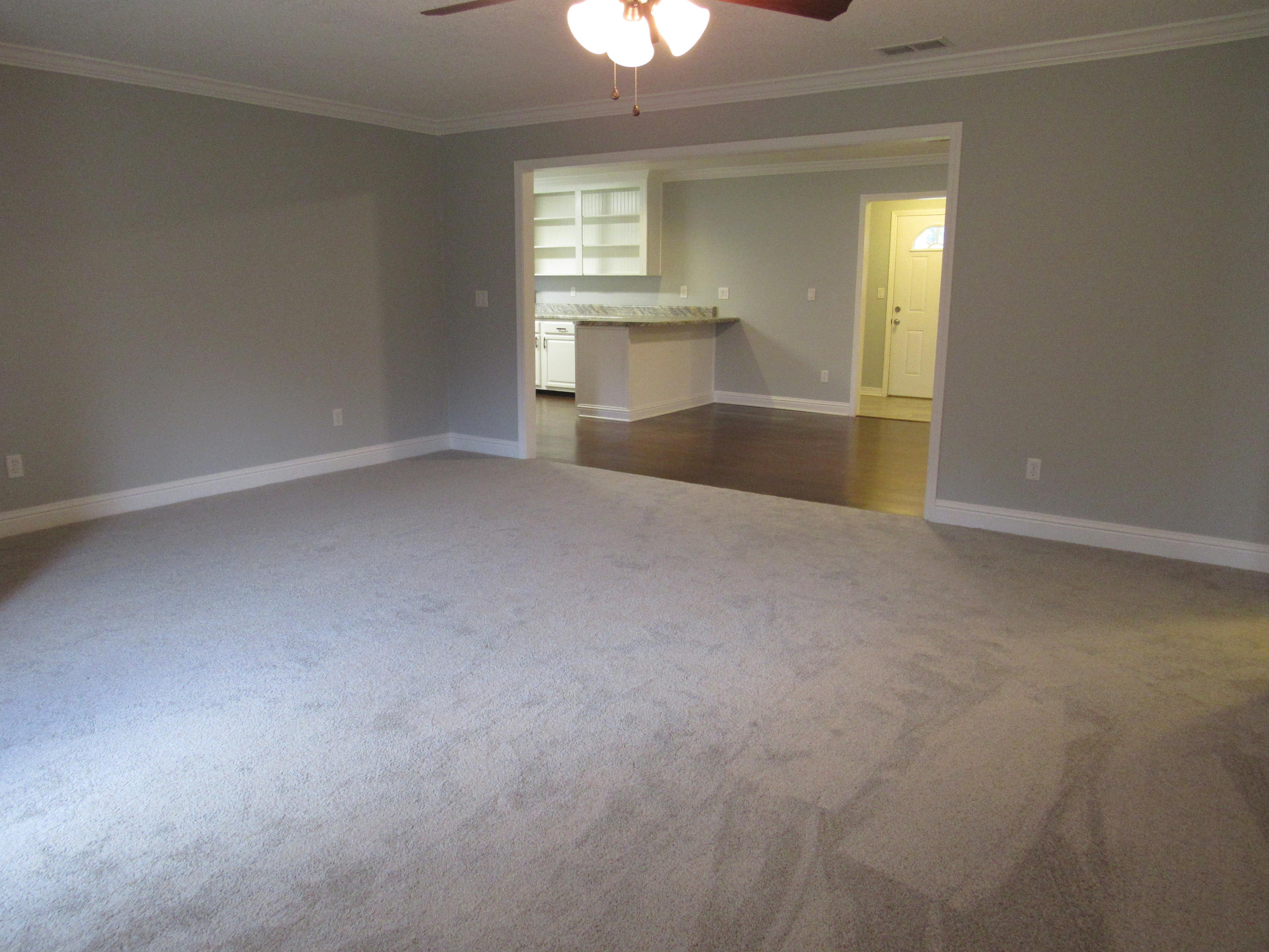 WHITE OAK ESTATES - Residential