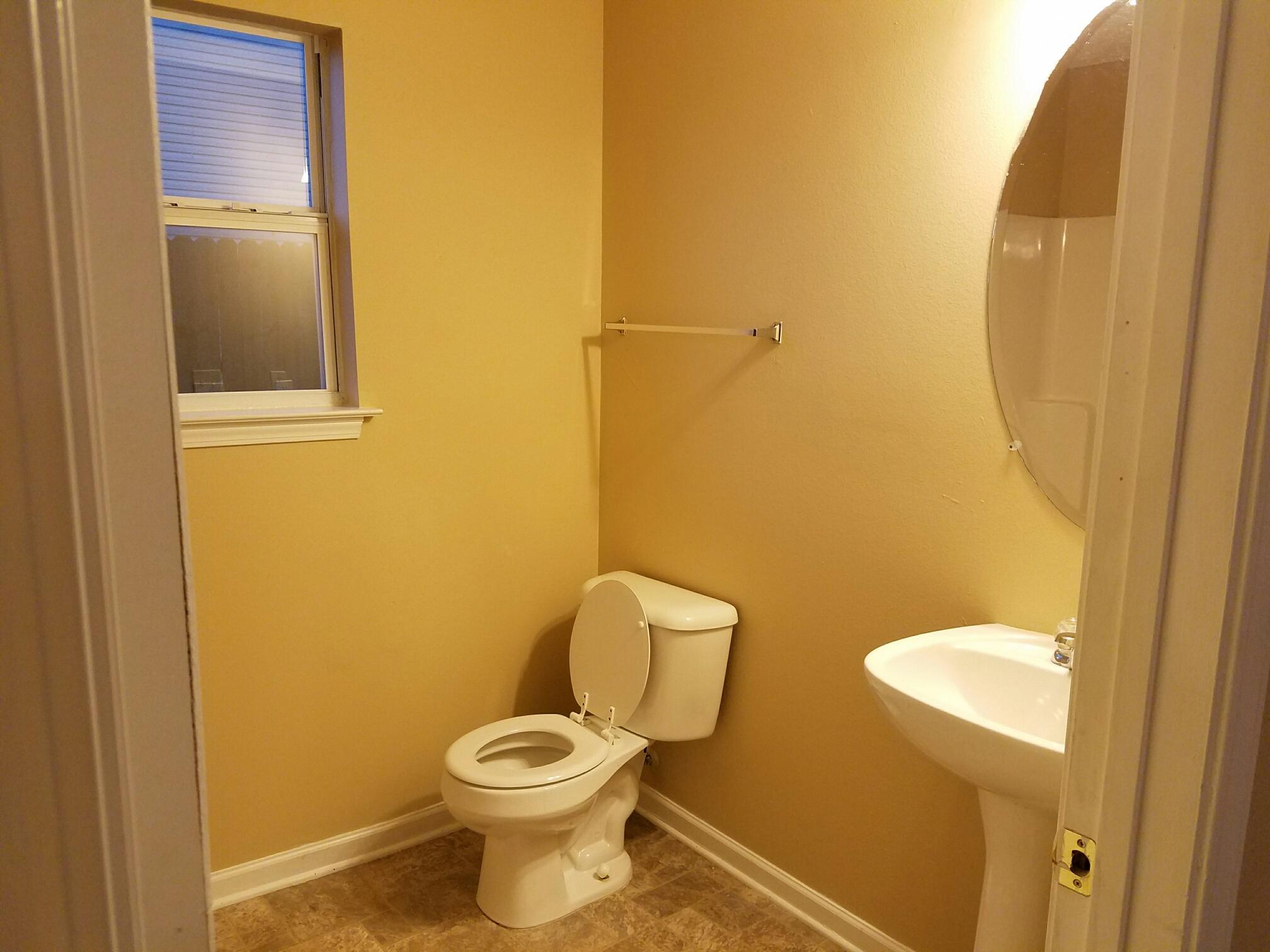 STILLWELL ESTATES - Residential Lease