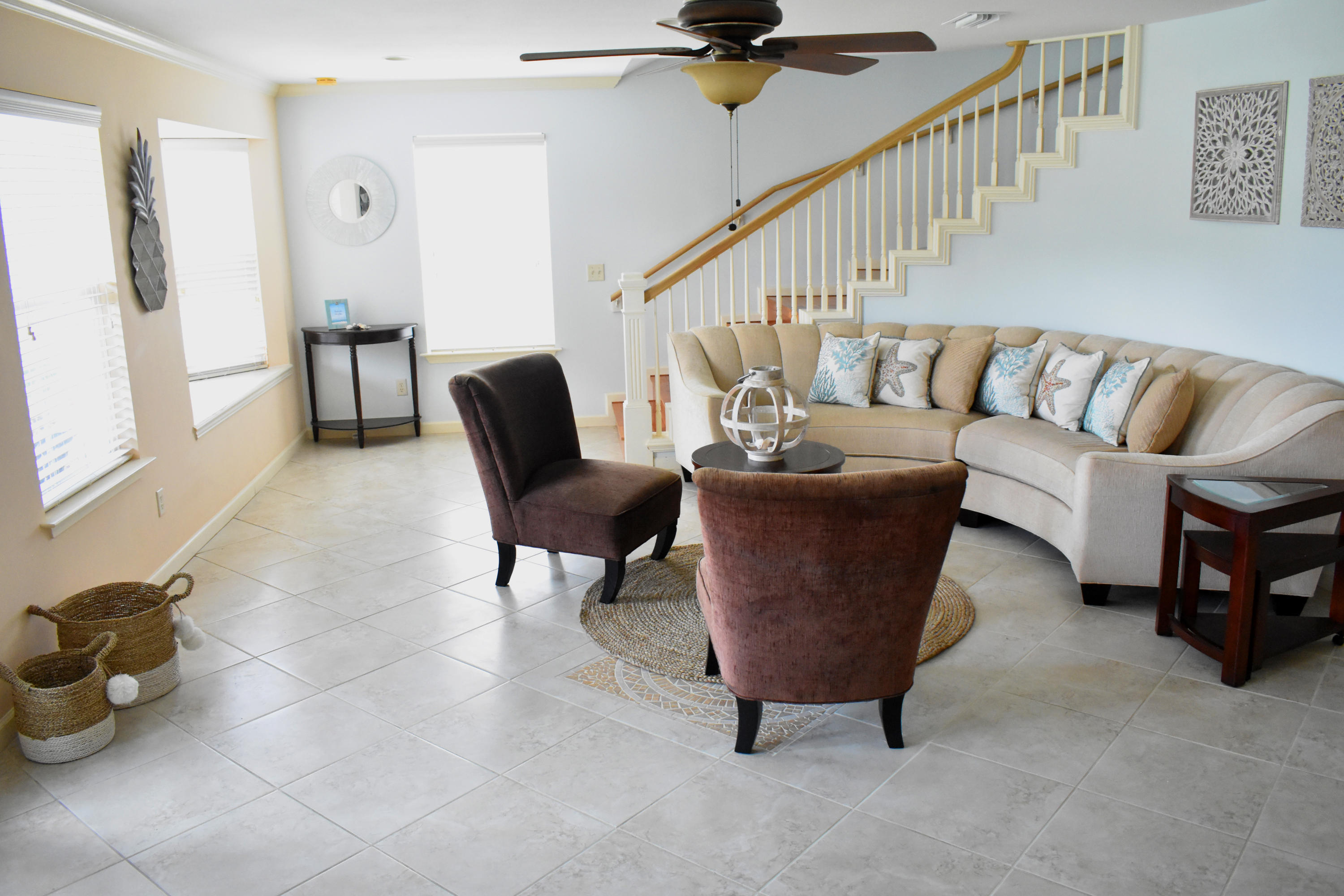 BID-A-WEE S/D - Residential