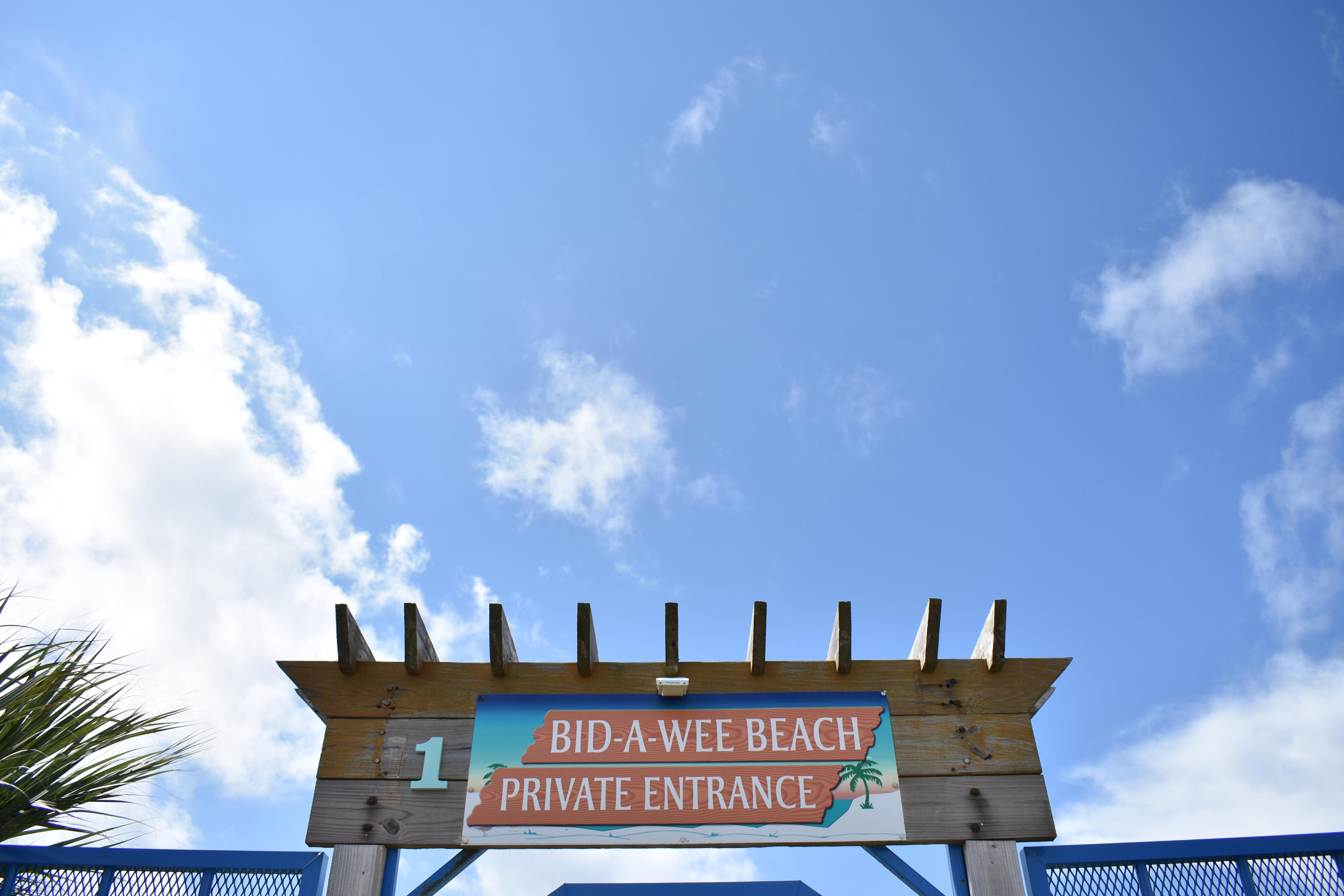 BID-A-WEE S/D - Residential