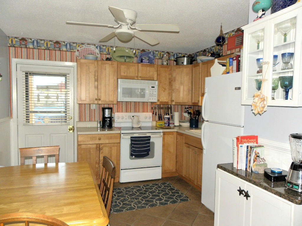 WATERWAY CONDO - Residential