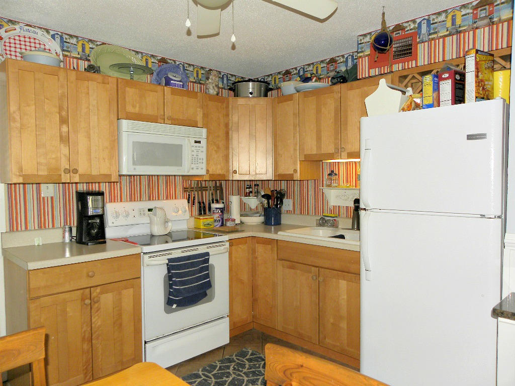 WATERWAY CONDO - Residential