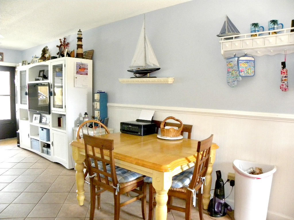 WATERWAY CONDO - Residential