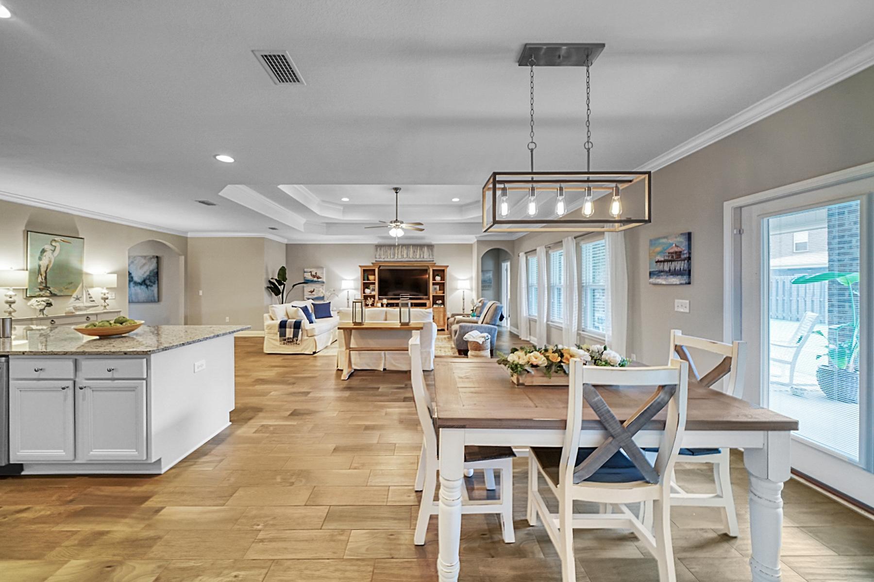 HAMMOCK BAY - Residential