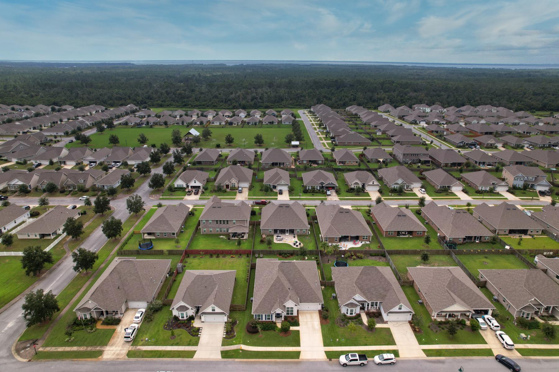 HAMMOCK BAY - Residential