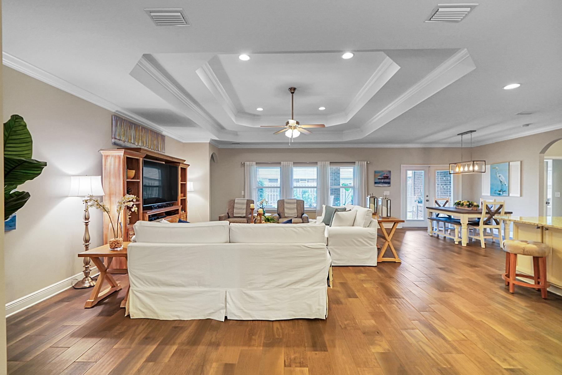 HAMMOCK BAY - Residential