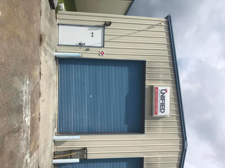 Prime warehouse space available in Santa Rosa Beach, Fl. 1406 sqft of ground warehouse space with an additional 700+ sqft of mezzanine space. 336 sqft office with private bathroom also included.Warehouse offers private office, bathroom, 12 foot roll up door and parking for 8 vehicles.