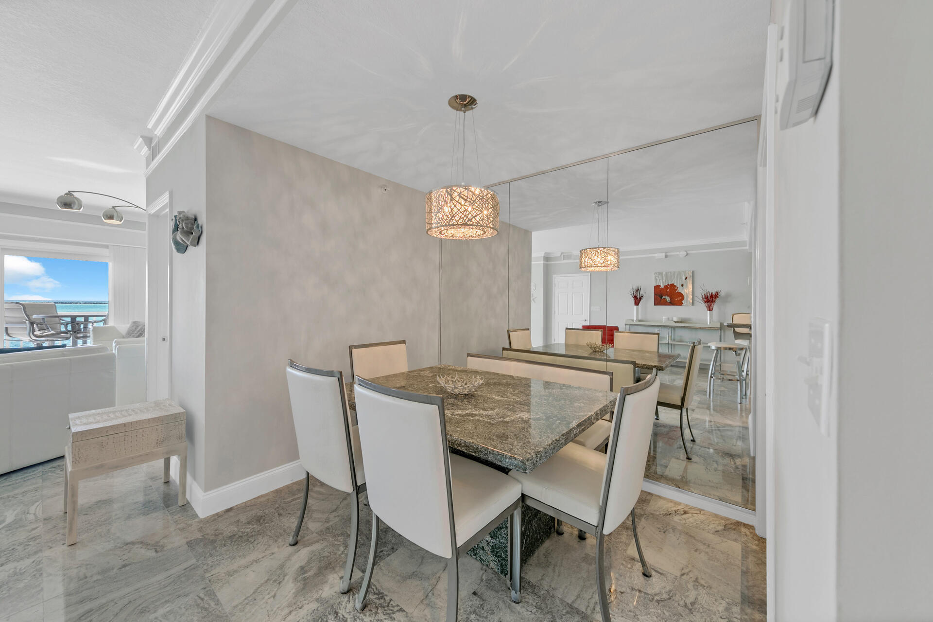 WATERVIEW TOWERS YACHT CLUB - Residential