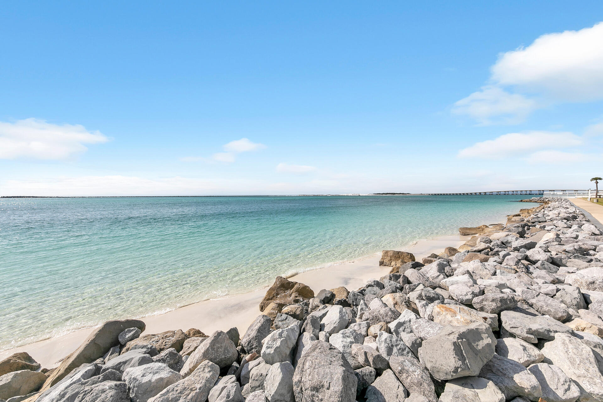 WATERVIEW TOWERS YACHT CLUB - Residential