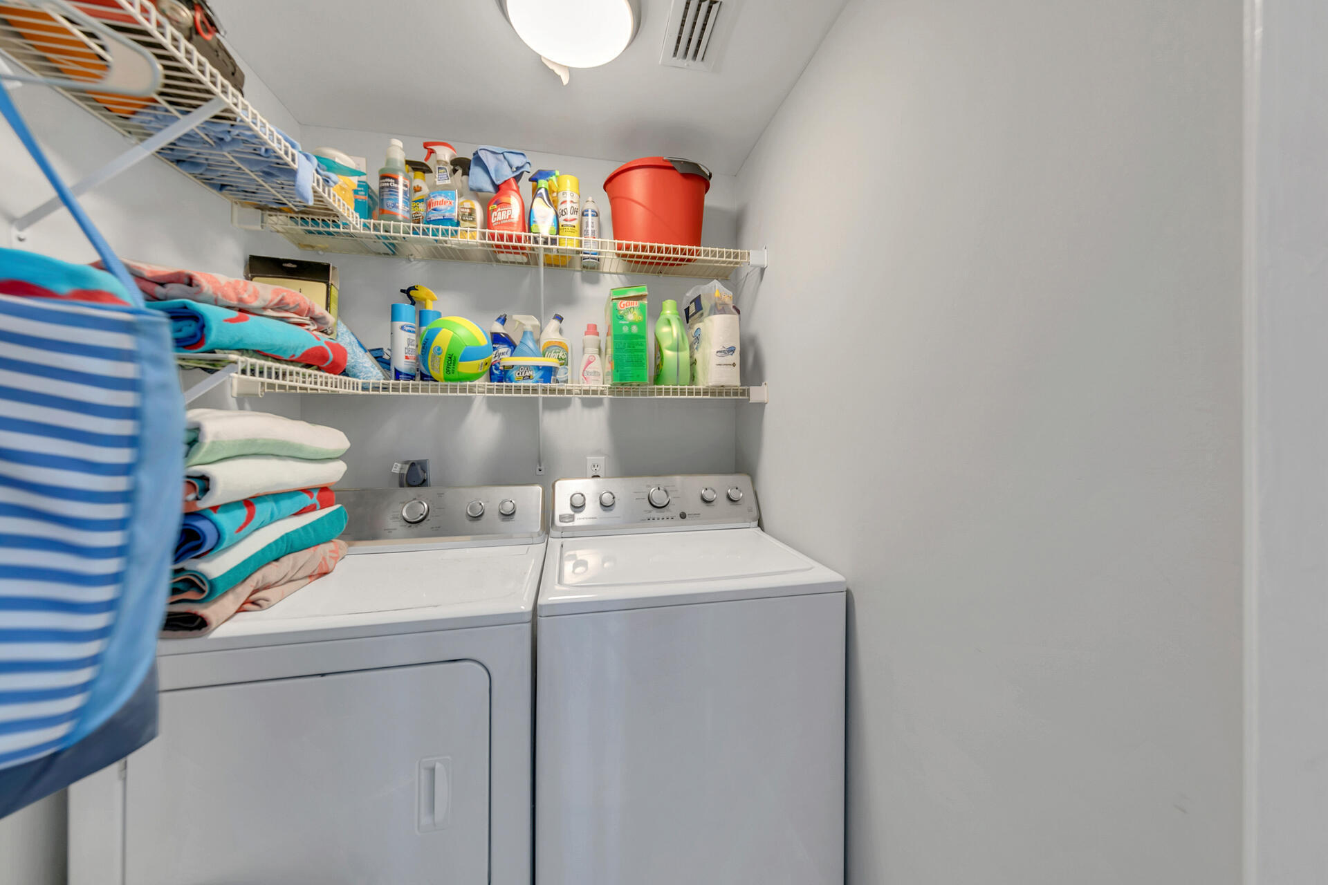 WATERVIEW TOWERS YACHT CLUB - Residential