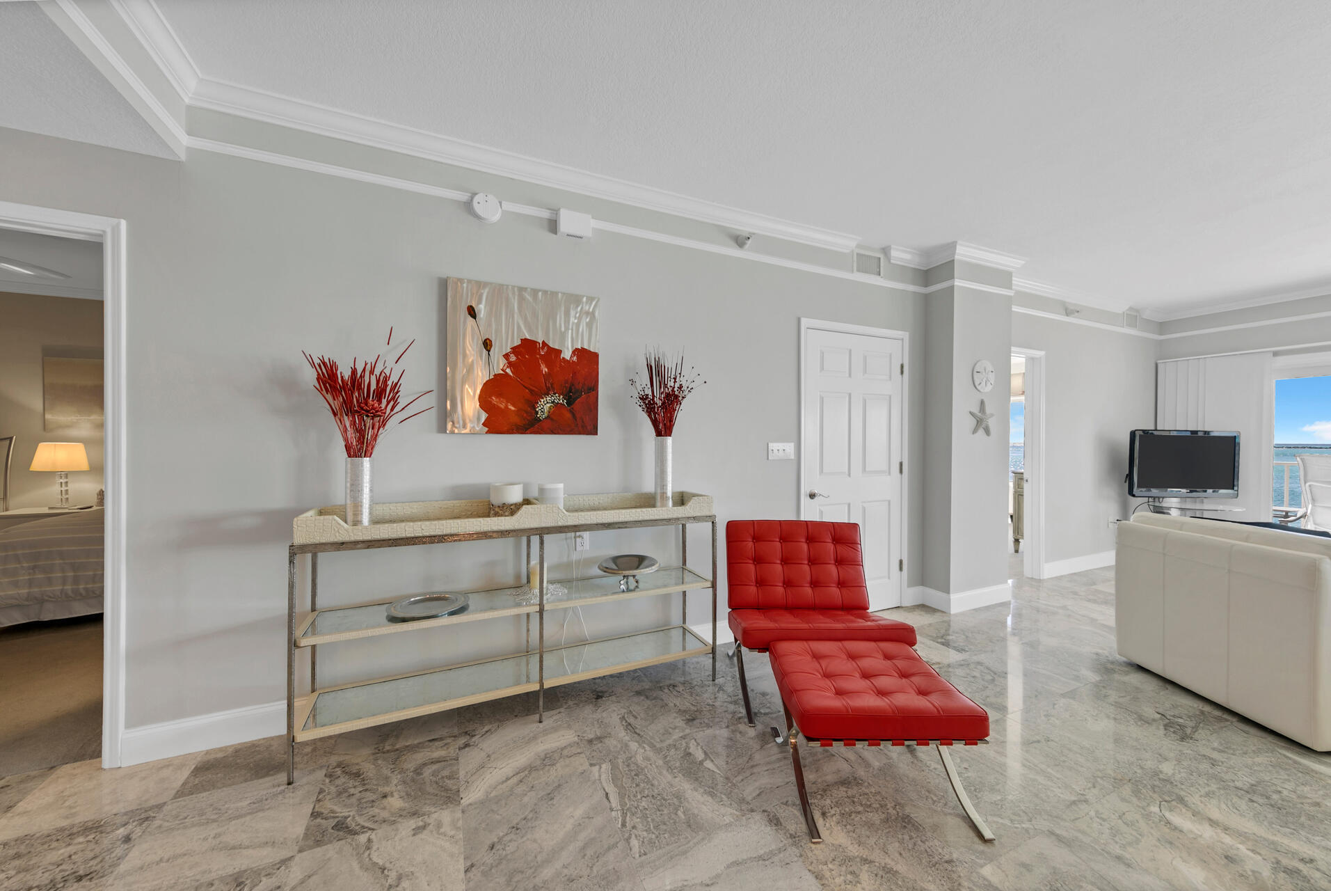 WATERVIEW TOWERS YACHT CLUB - Residential