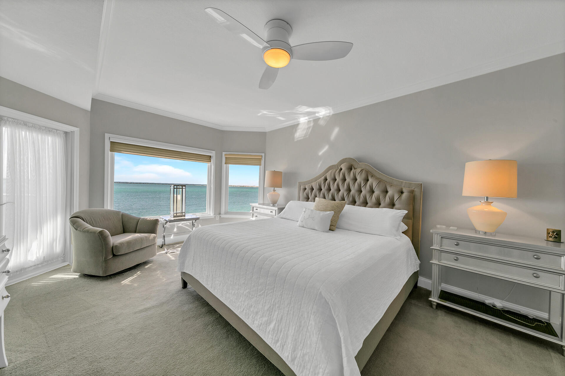 WATERVIEW TOWERS YACHT CLUB - Residential