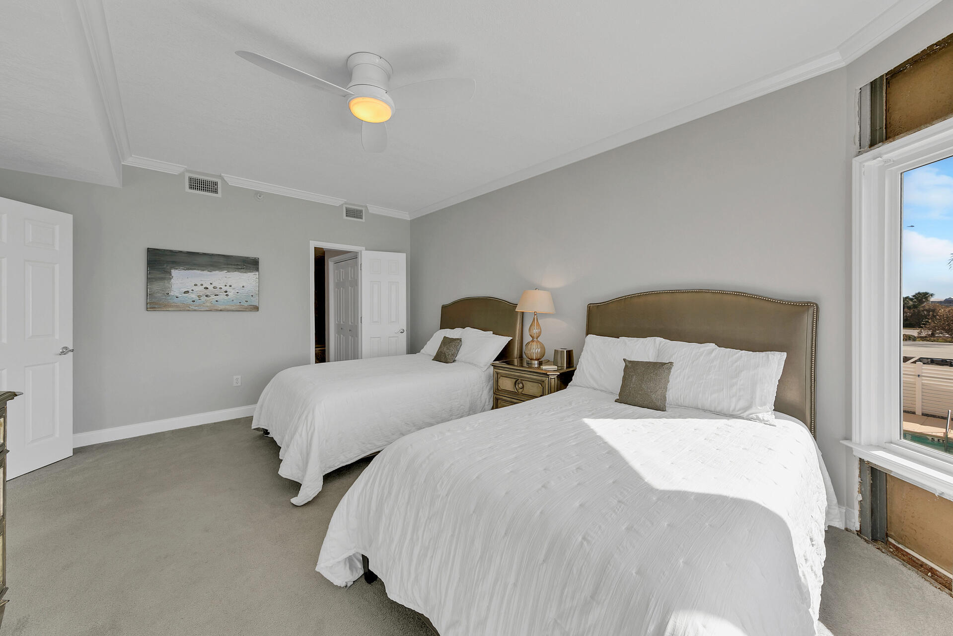 WATERVIEW TOWERS YACHT CLUB - Residential