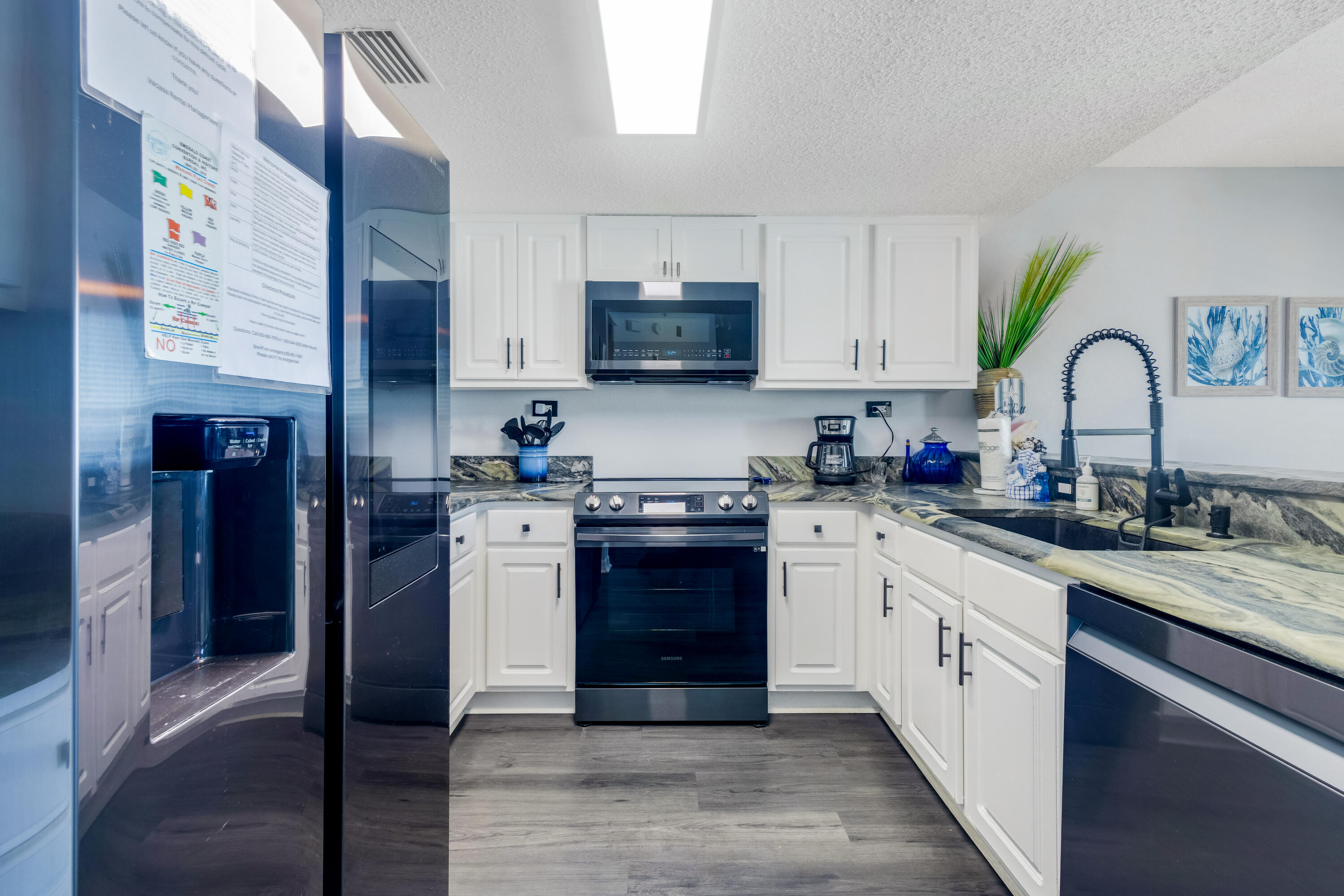 ISLANDER BEACH RESORT PH 2 - Residential