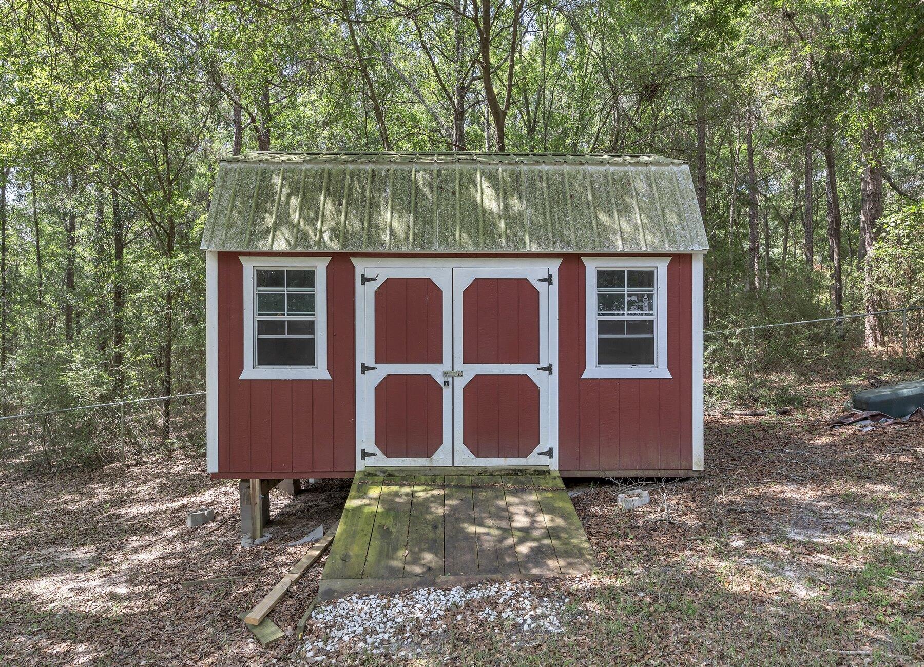 KENNEDY LAKES 1ST ADDN - Residential Lease