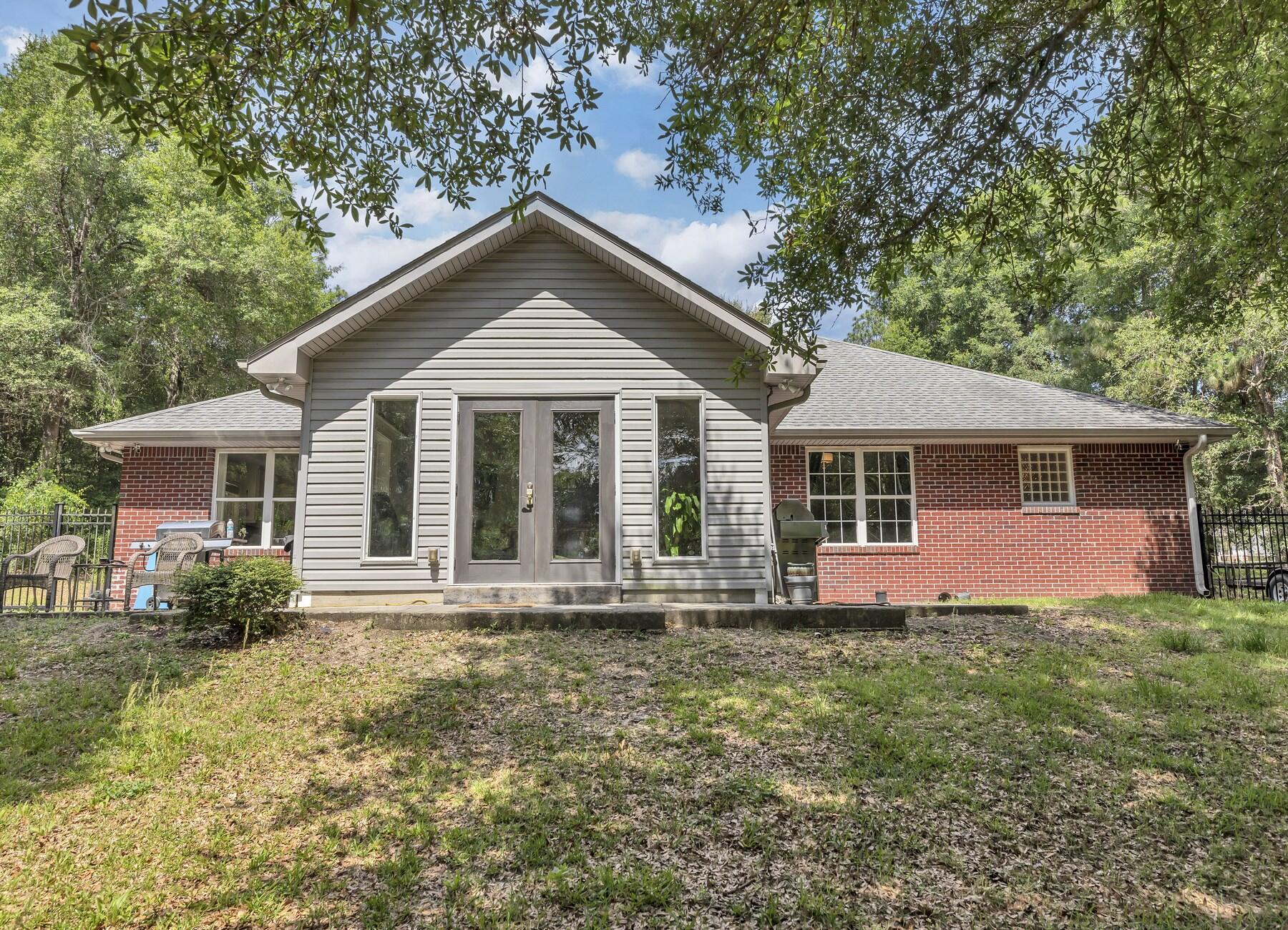 KENNEDY LAKES 1ST ADDN - Residential Lease