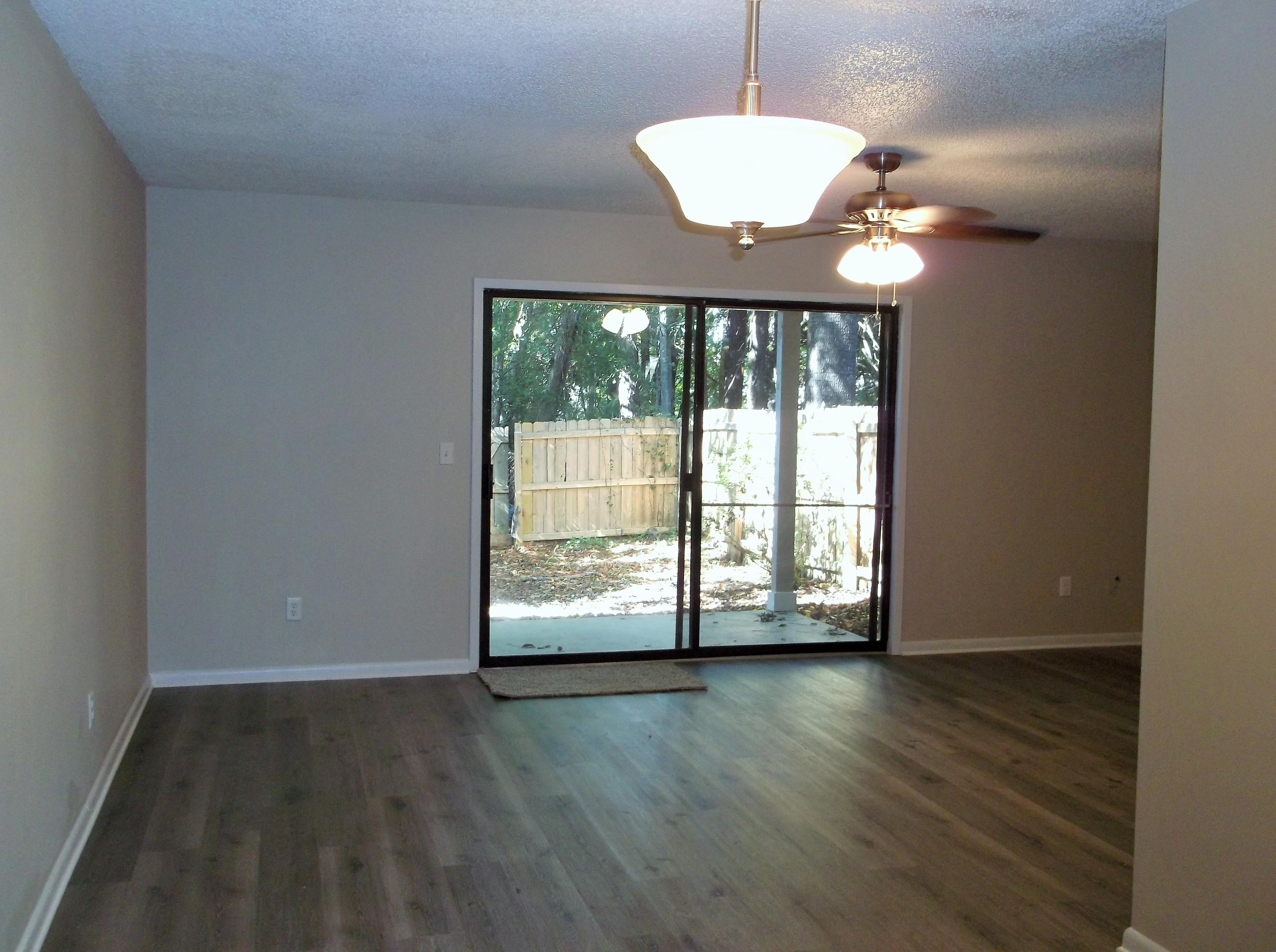 BAYWOOD T/H - Residential