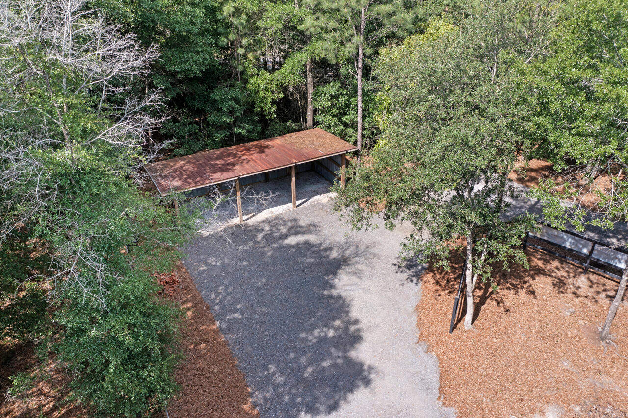 IMPERIAL LAKES - Residential