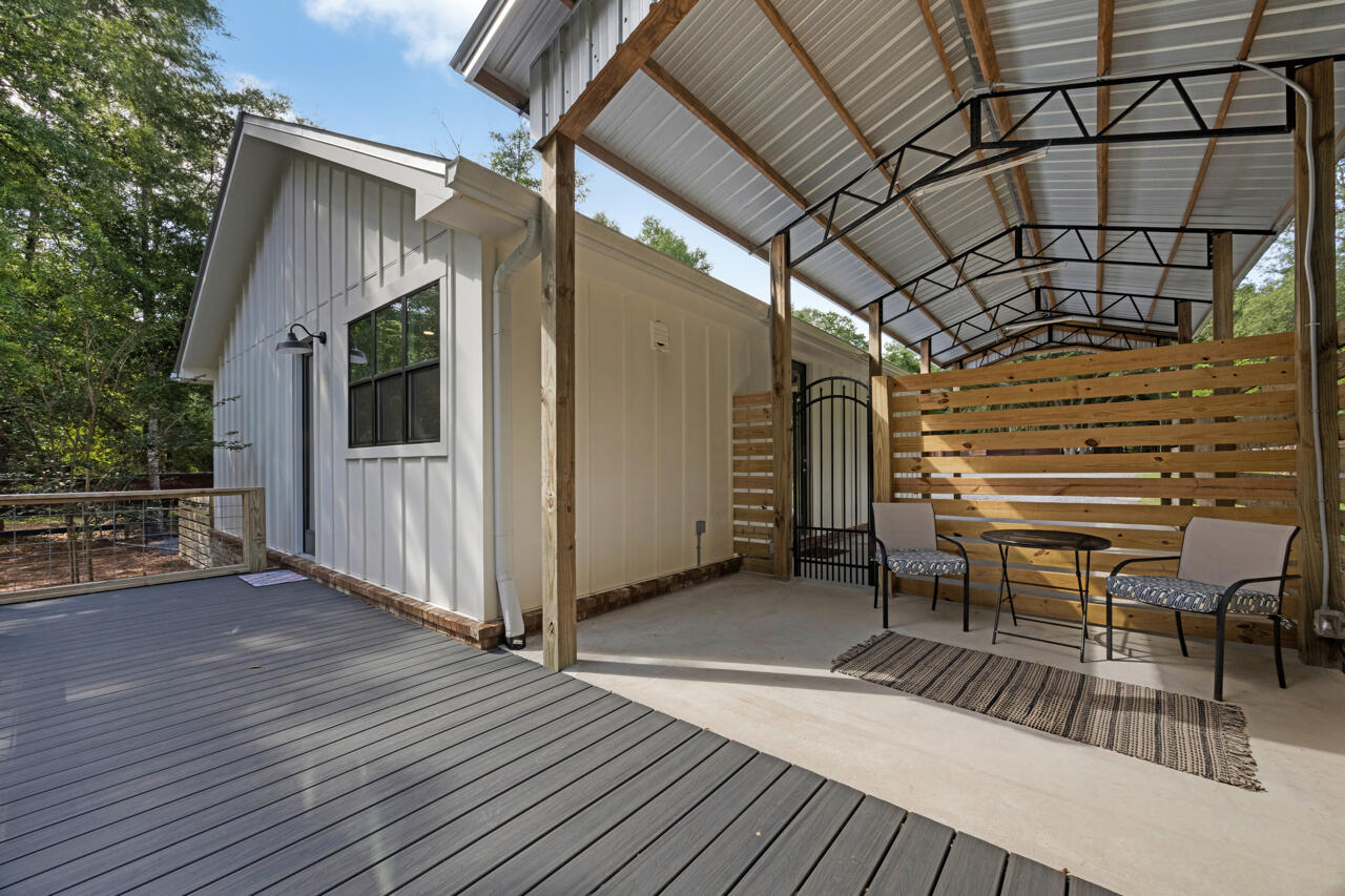 IMPERIAL LAKES - Residential